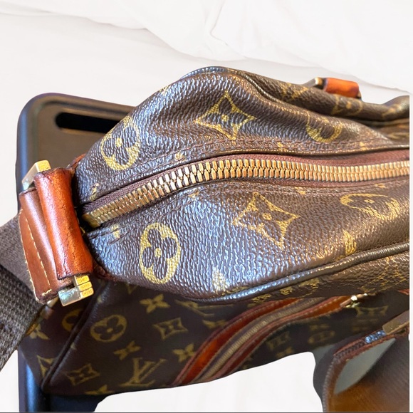 Louis Vuitton Sac Bosphore Crossbody Tote Business Travel Bag Authentic - Picture 12 of 16